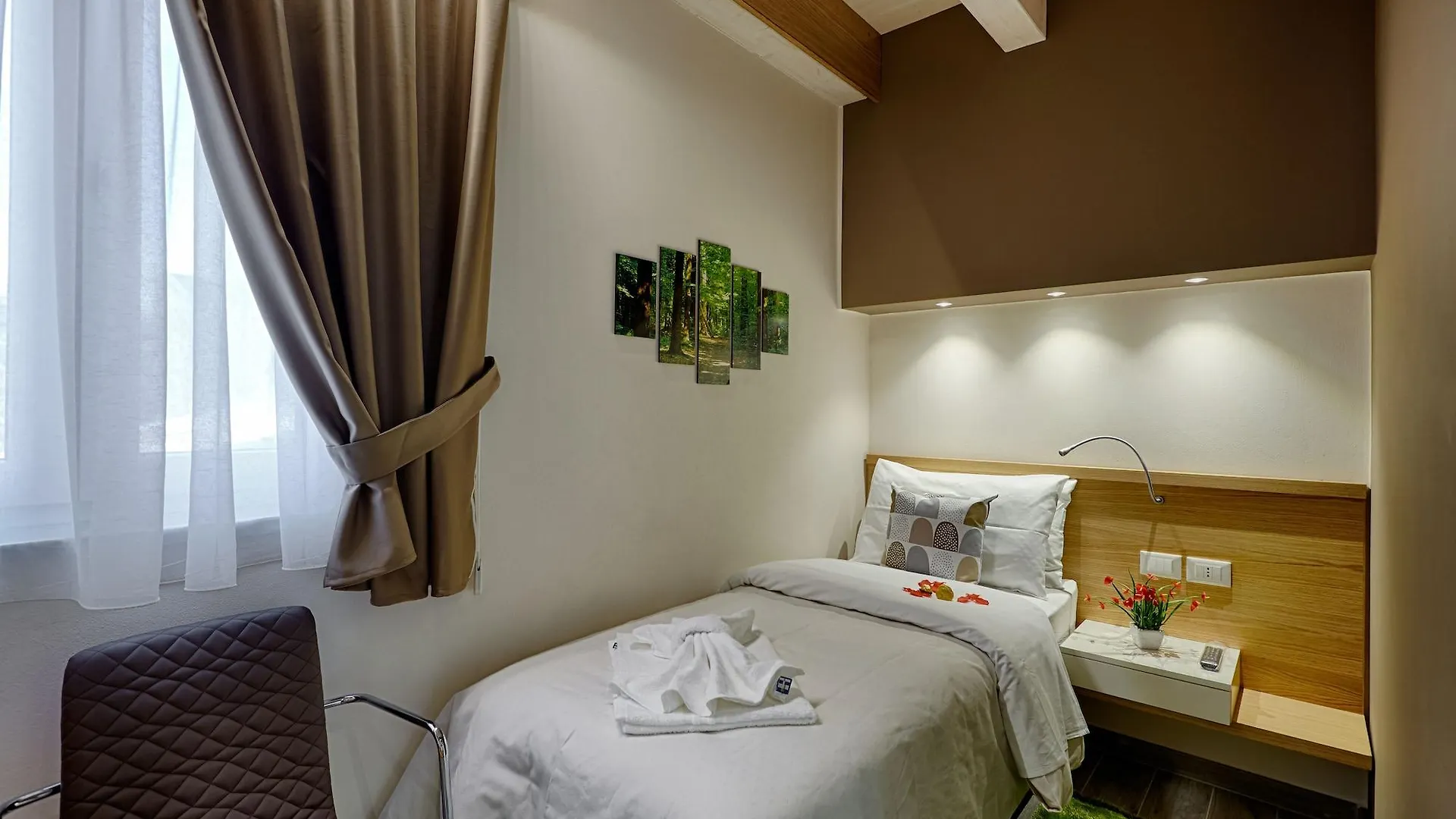 Hospitality Hotel Palermo 3*,  Italy